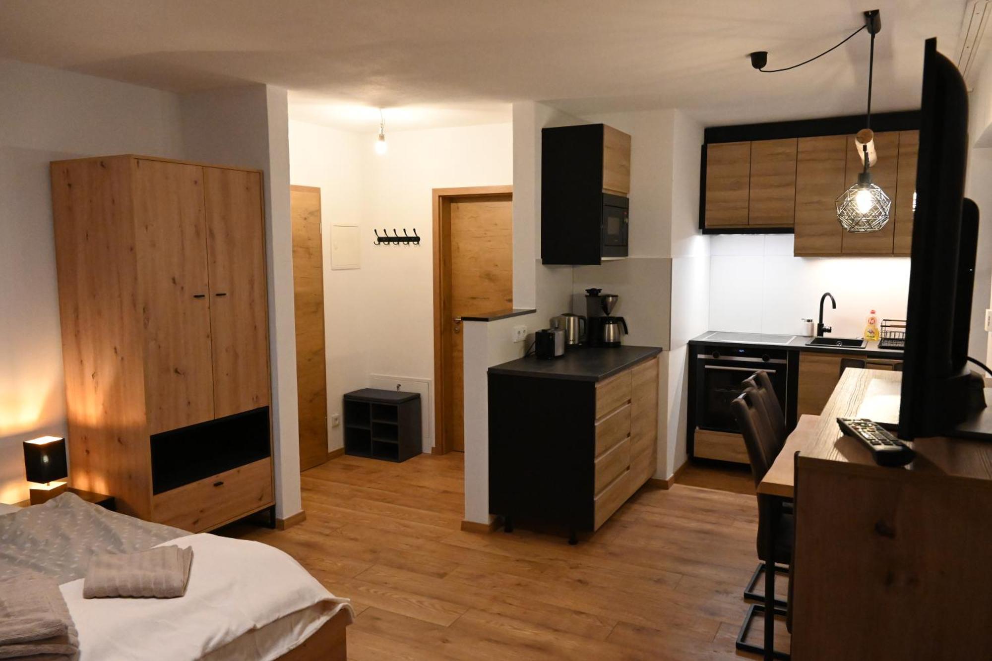 Nicky Apartments And Studios نيديراو المظهر الخارجي الصورة